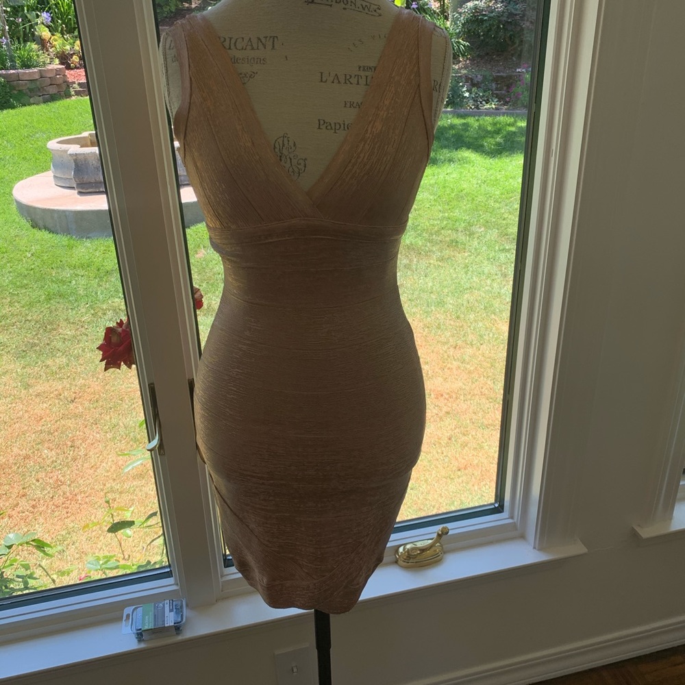 Pink/rose gold dress